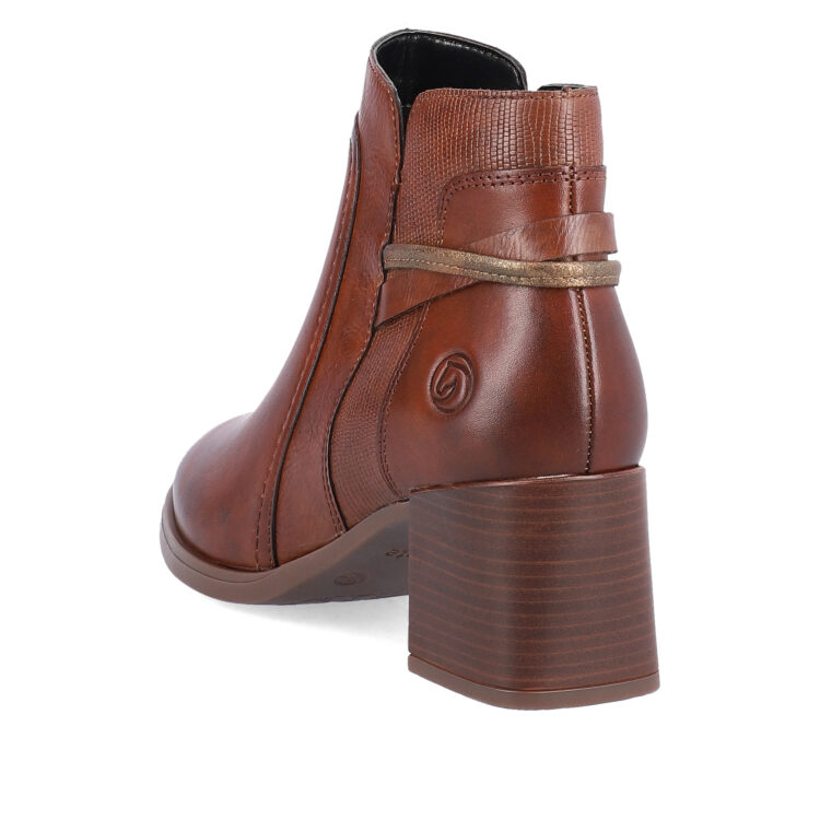 Bottines marron pour femme marque Remonte. Référence D0V74-22 Chestnut. Disponible chez Chauss'Family magasin de chaussures Issoire.