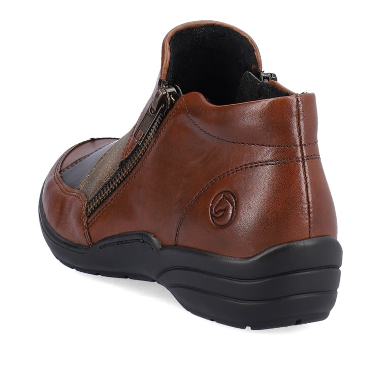 Bottillon marron pour femme marque Remonte. Référence R7678-02 Chestnut. Disponible chez Chauss'Family magasin de chaussures Issoire.