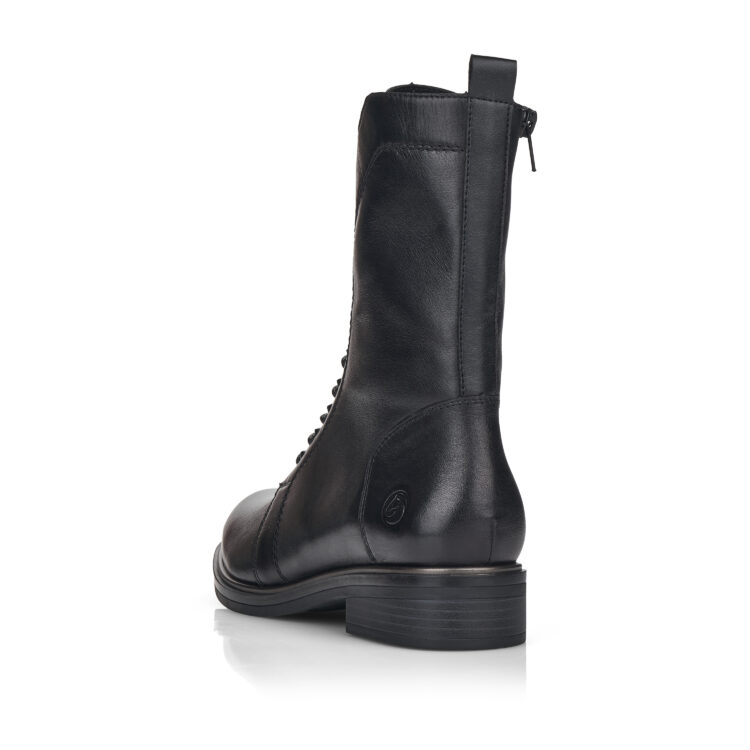Bottes à lacets pour femme marque Remonte. Référence D8380-01 Schwarz. Disponible chez Chauss'Family magasin de chaussures Issoire.