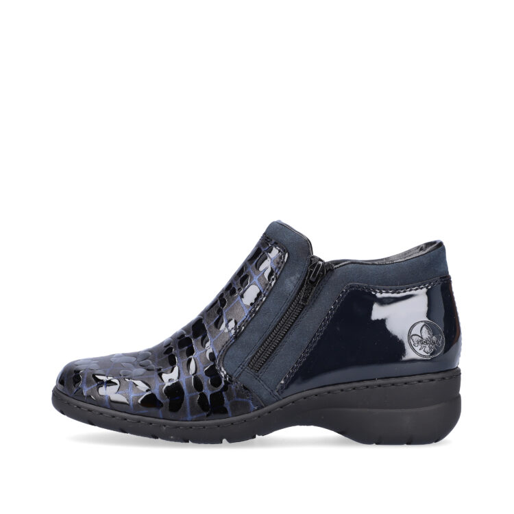 Bottines / bottillon bleus pour femme de la marque Rieker. Référence L4382-14 Navy. Disponible chez Chauss'Family magasin de chaussures à Issoire.