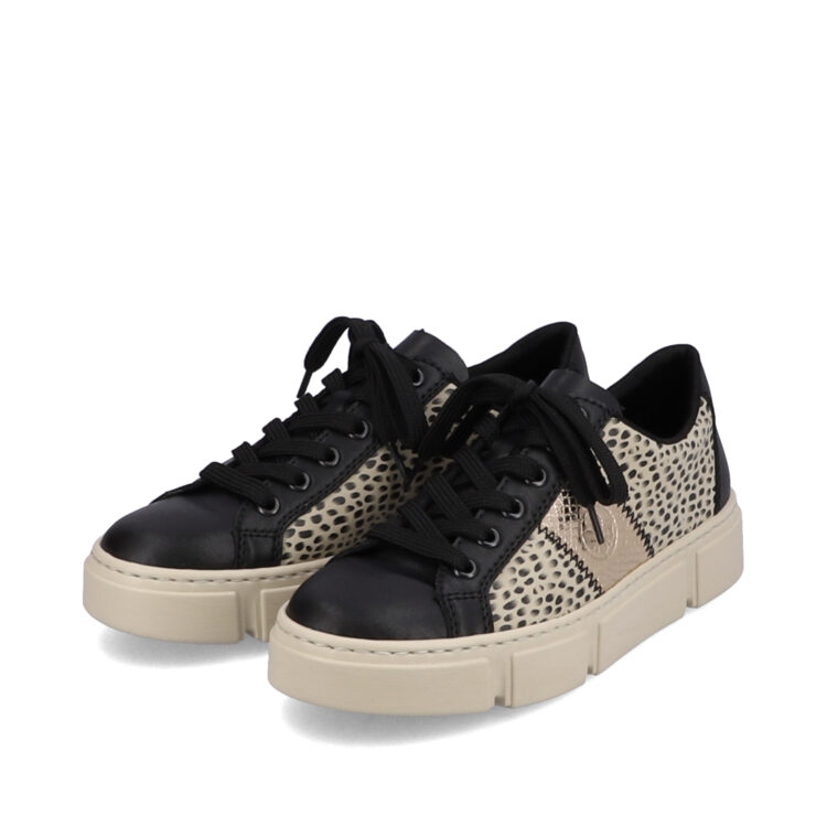 Baskets noires pour femme marque Rieker. Référence N5910-62 Schwarz. Disponible chez Chauss'Family magasin de chaussures à Issoire.