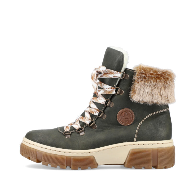 Bottines vertes chaudes pour femme marque Rieker. Référence X8647-54 Forest. Disponible chez Chauss'Family magasin de chaussures Issoire.