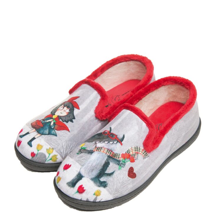 Pantoufles motif Chaperon rouge pour femme de la marque Plumaflex. Référence : Caperucita R12215Caperucita R12215. Chauss'Family Issoire magasin de chaussures à Issoire.