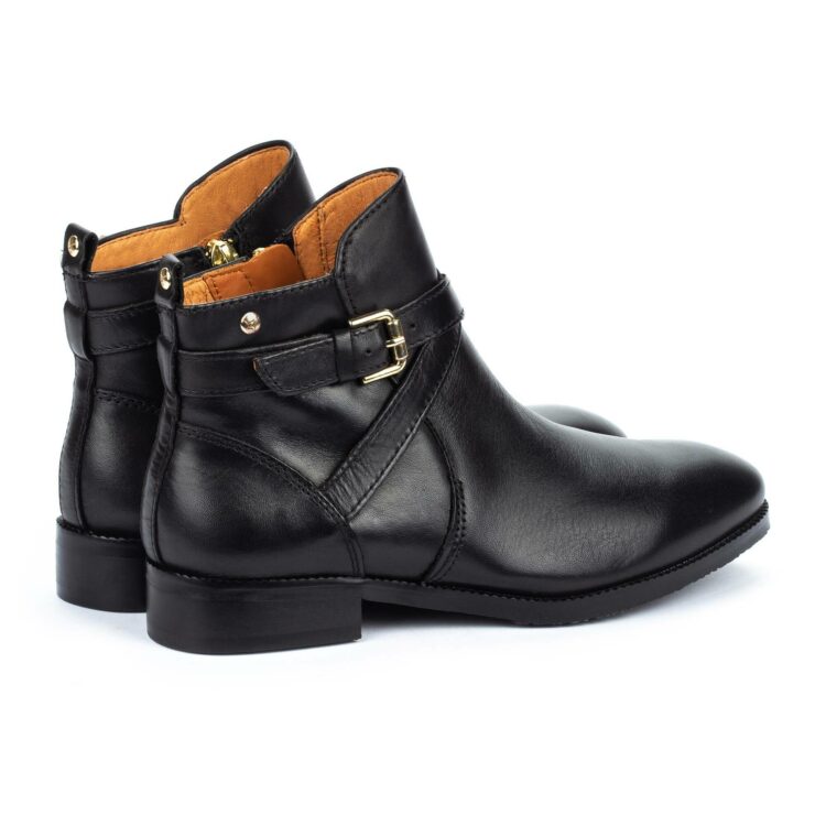 Bottines noires pour femme marque Pikolinos. Référence Royal W4D-8614 Black. Disponible chez Chauss'Family magasin de chaussures Issoire.