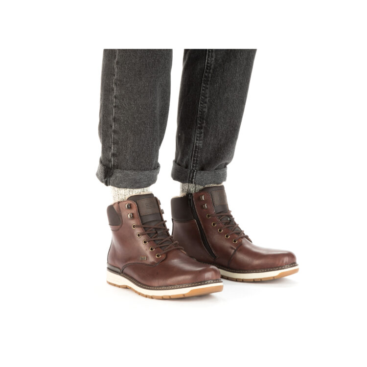 Bottines chaudes pour homme marque Rieker. Référence 39430-25 Braun. Disponible chez Chauss'Family magasin de chaussures Issoire.