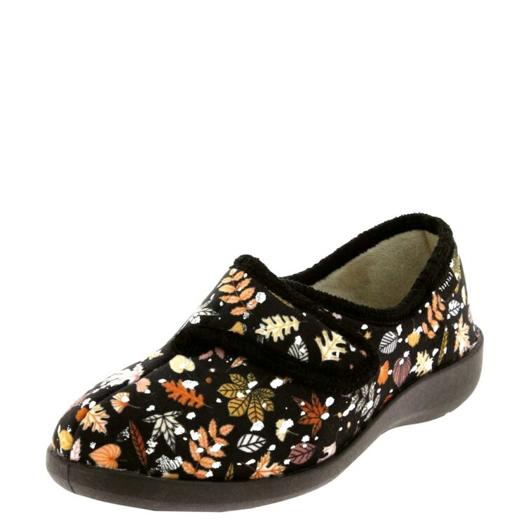 Pantoufles avec velcro pour femme marque Fargeot référence Tentation Noir. Disponible chez Chauss'Family magasin de chaussures à Issoire.