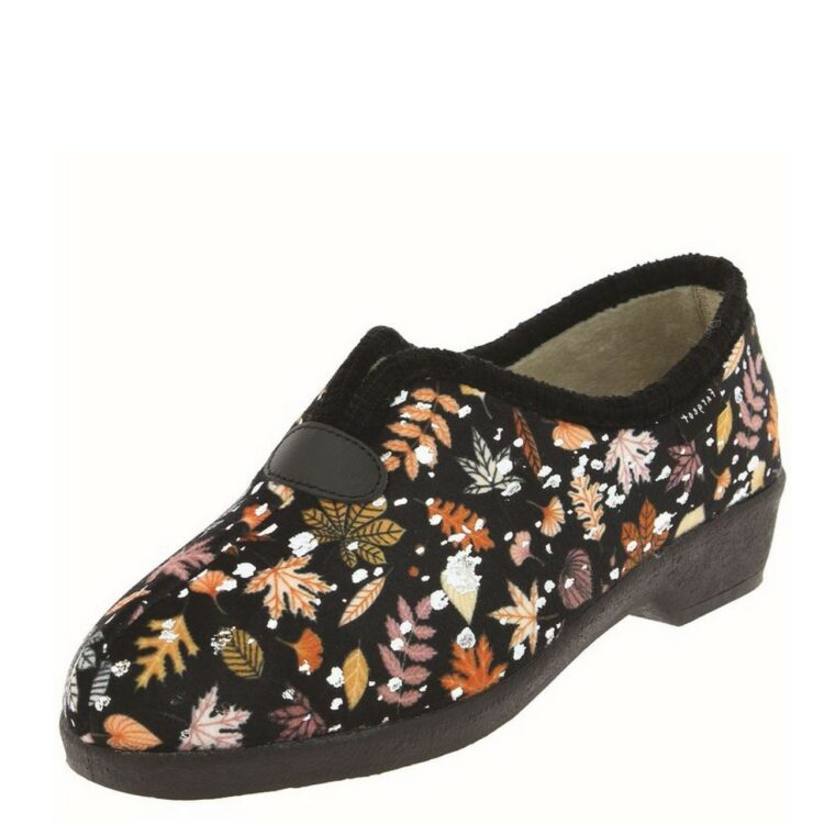 Pantoufles motif automnale marque Fargeot référence Orcade Noir. Disponible chez Chauss'Family magasin de chaussures à Issoire.