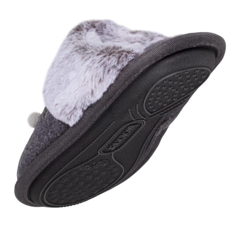 Mules motif chat pour femme marque Isotoner. Référence 97357 gris chiné. Disponible chez Chauss'Family magasin de chaussures à Issoire.
