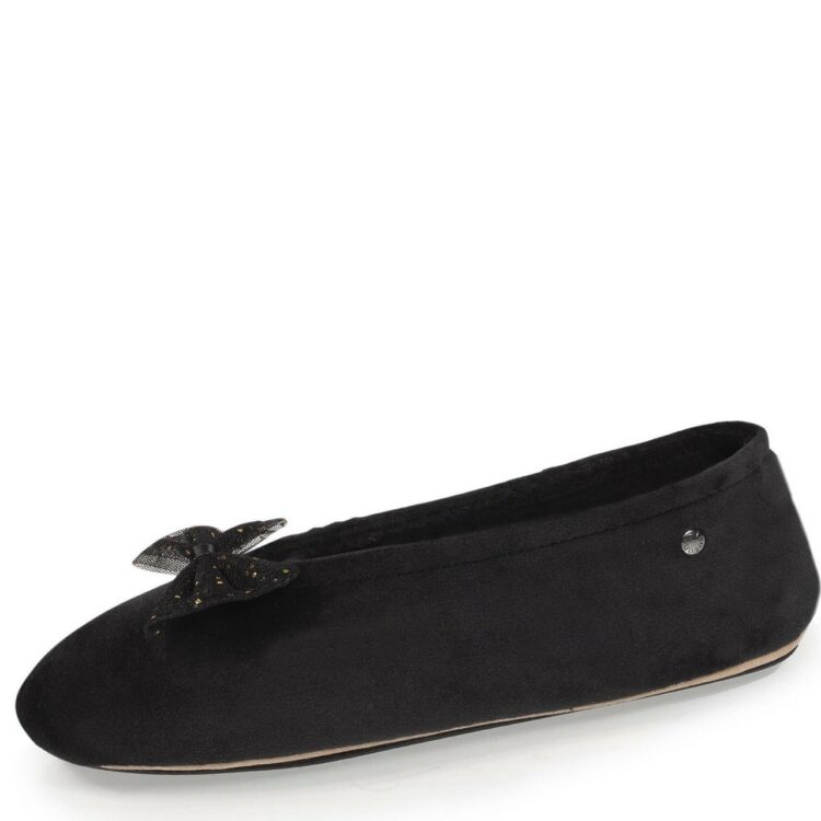 Ballerine noires Isotoner. Référence 97381 Noir. Disponible chez Chauss'Family magasin de chaussures et pantoufles à Issoire.