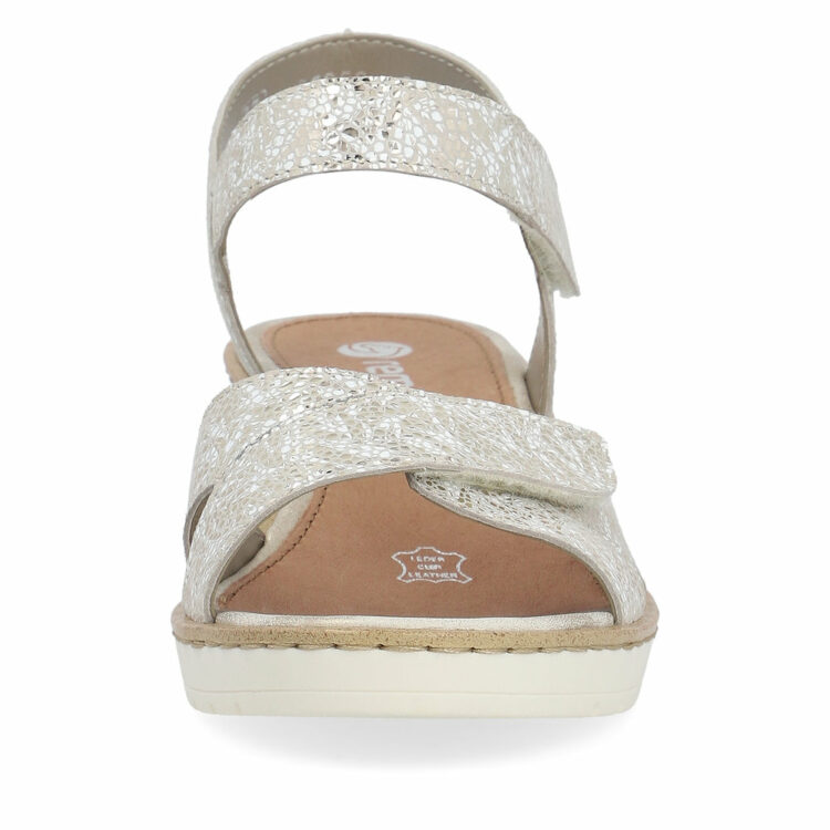 Sandales argentées compensées pour femme de la marque Remonte. Référence : R6252-91 Weiss-gold. Disponible chez Chauss'Family magasin de chaussures à Issoire.