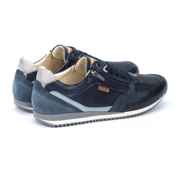 Baskets bleues pour homme de la marque Pikolinos. Référence : Liverpool M2A-6262C1 Blue. Disponible chez Chauss'Family magasin chaussures Issoire.