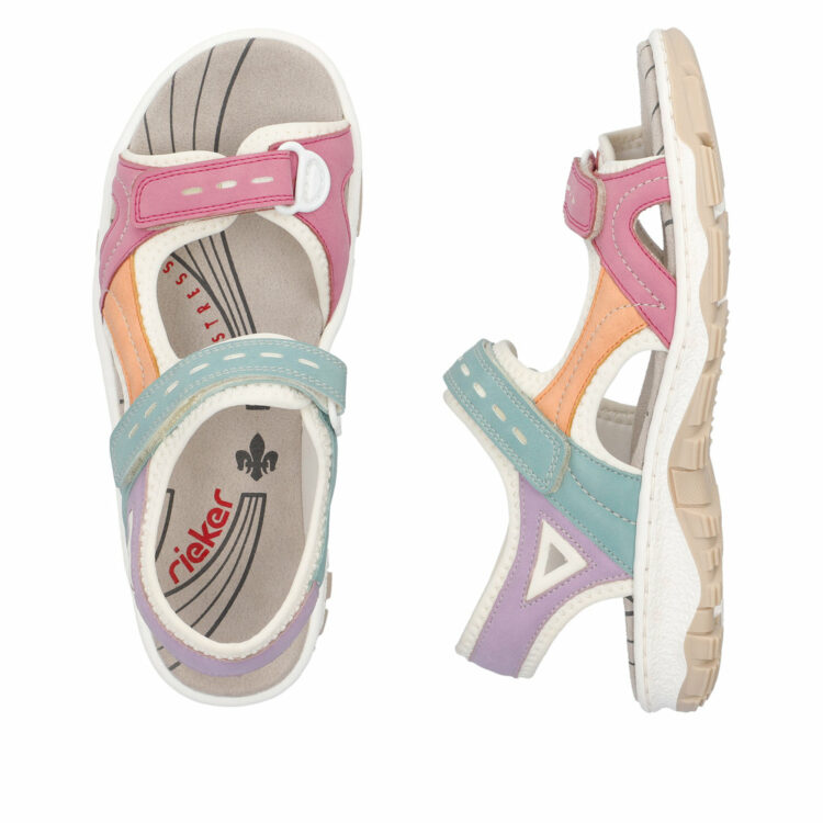 Sandales sport pour femme de la marque Rieker. Référence : 68866-92 Lipstick. Disponible chez Chauss'Family magasin de chaussures à Issoire.