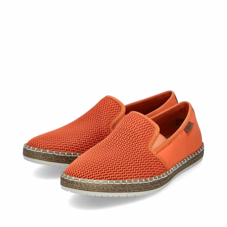 Mocassins toile de la marque Rieker. Référence B5265-38 Orange. Disponible chez Chauss'Family magasin de chaussures à Issoire.