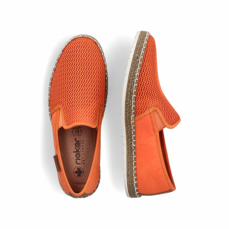 Mocassins toile de la marque Rieker. Référence B5265-38 Orange. Disponible chez Chauss'Family magasin de chaussures à Issoire.