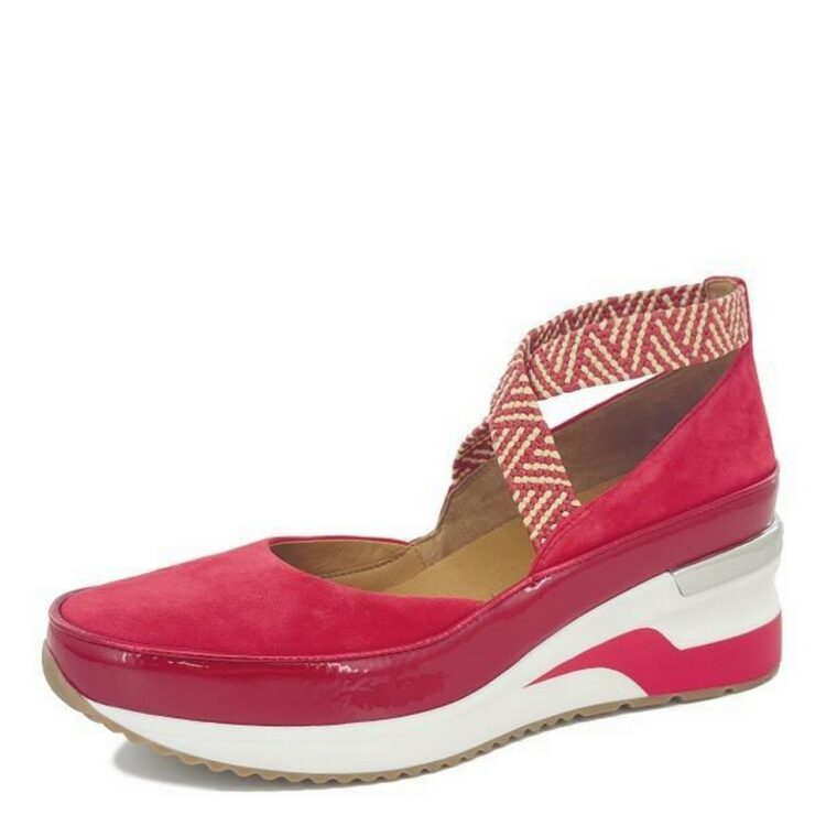 Chaussures Volou de la marque Mam'zelle. Référence CSIJK43 Volou Rouge. Disponible chez Chauss'Family magasin de chaussures à Issoire.