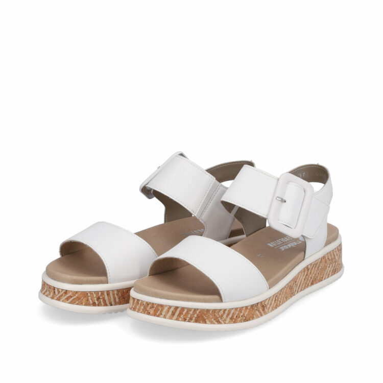 Sandales blanches pour femme de la marque Rieker. Référence : W0800-80 Blanc. Disponible chez Chauss'Family magasin de chaussures à Issoire.