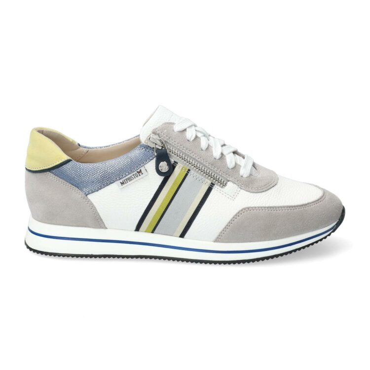 Baskets blanche et grise de la marque Mephisto pour femme. Référence : Lucille Light Grey 12205 9930. Disponible chez Chauss'Family magasin de chaussures à Issoire.