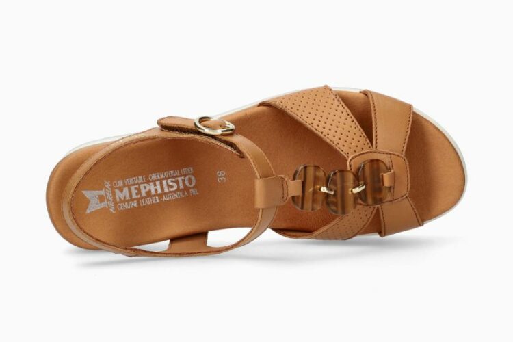 Sandales compensées pour femme marque Mephisto. Référence Seline Brandy. Disponible chez Chauss'Family magasin de chaussures à Issoire.