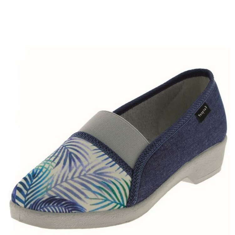 Pantoufles fermées Fargeot pour femme. Référence : Jupon Bleu. Disponible chez Chauss'Family magasin de chaussures à Issoire.