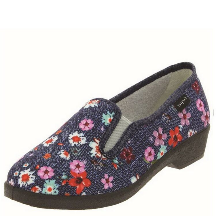 Pantoufles fermées Fargeot pour femme. Référence : Suzanne Jean. Disponible chez Chauss'Family magasin de chaussures à Issoire.