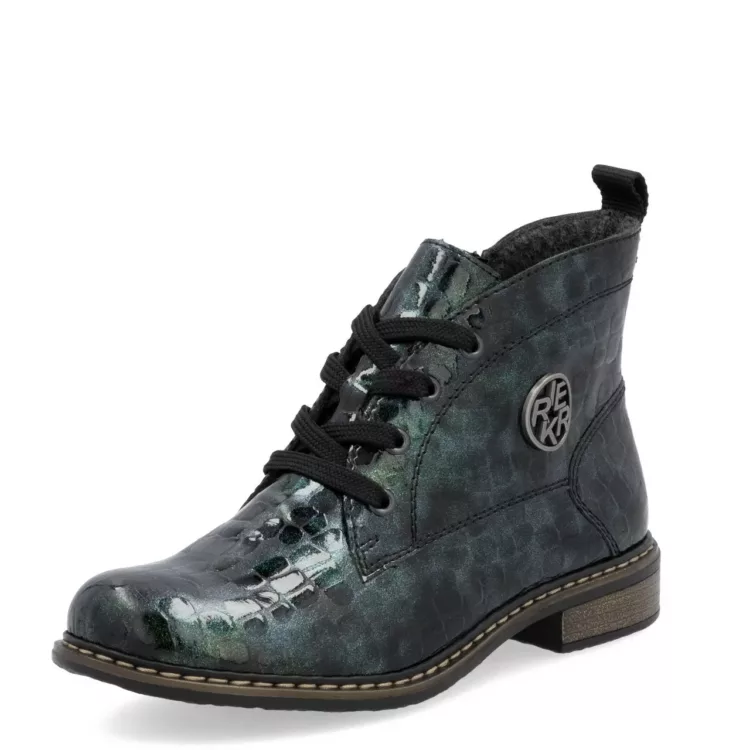 Bottines vertes vernies de la marque Rieker pour femme. Référence : 71205-90 Vert. Disponible chez Chauss'Family magasin de chaussures à Issoire.