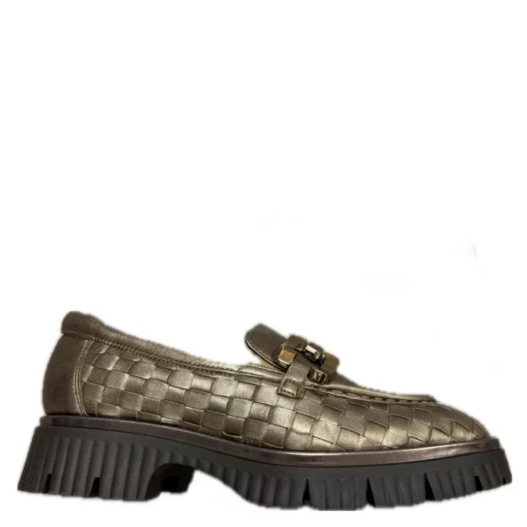 Mocassins bronze tressé de la marque Softwaves. Référence 9.02.06/004 Tressé Bronze. Disponible chez Chauss'Family magasin de chaussures à Issoire.