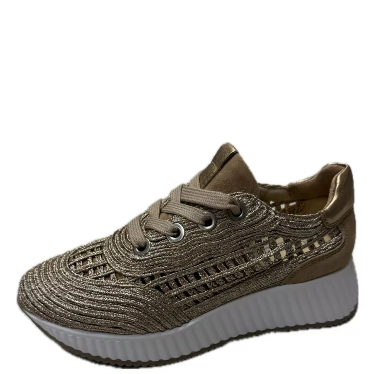 Baskets en raphia de la marque Softwaves. Référence 8.95.15/007 Noisette - Alaina. Disponible chez Chauss'Family magasin de chaussures à Issoire.