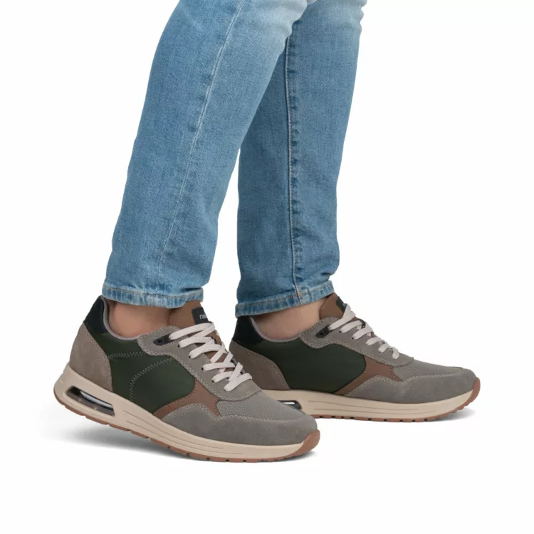Baskets gris et kaki pour homme de la marque Remonte. Référence : B1000-60 Merino Dunst. Chauss'Family Issoire magasin de chaussures à Issoire.