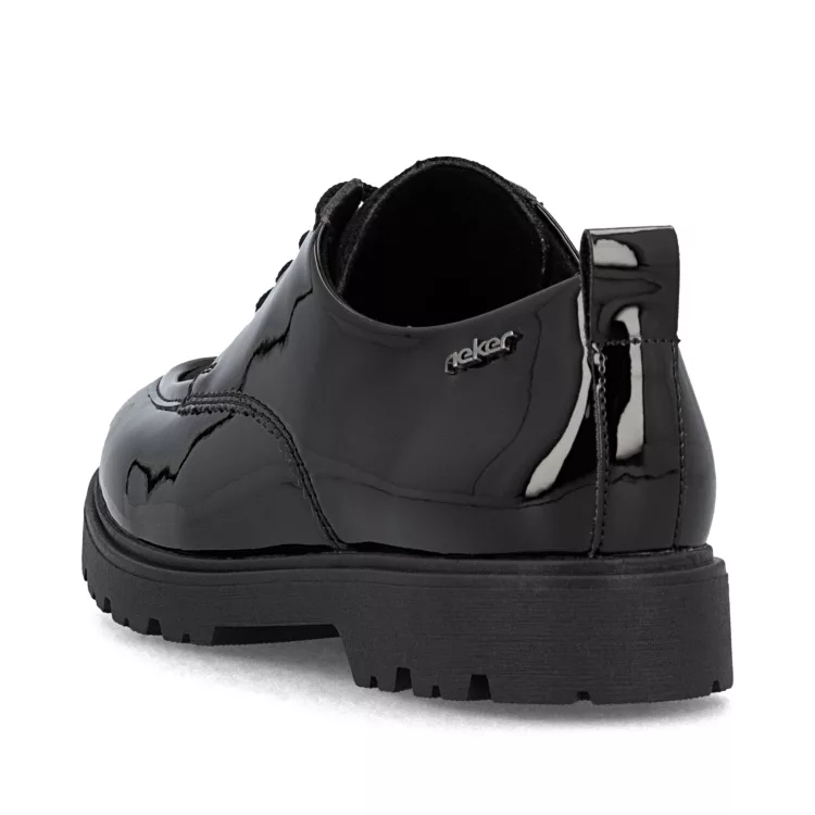 Derbies noires vernies de la marque Rieker pour femme. Référence : 45500-00 Noir. Disponible chez Chauss'Family magasin de chaussures à Issoire.