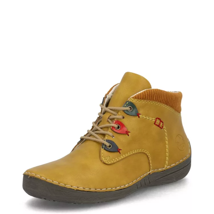 Bottines jaunes de la marque Rieker pour femme. Référence : 2544-68 Jaune. Disponible chez Chauss'Family magasin de chaussures à Issoire.