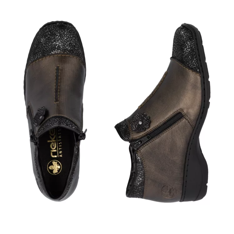 Bottillons bronze pour femme de la marque Rieker. Référence 58388-25 Bosra. Disponible chez Chauss'Family magasin de chaussures à Issoire.