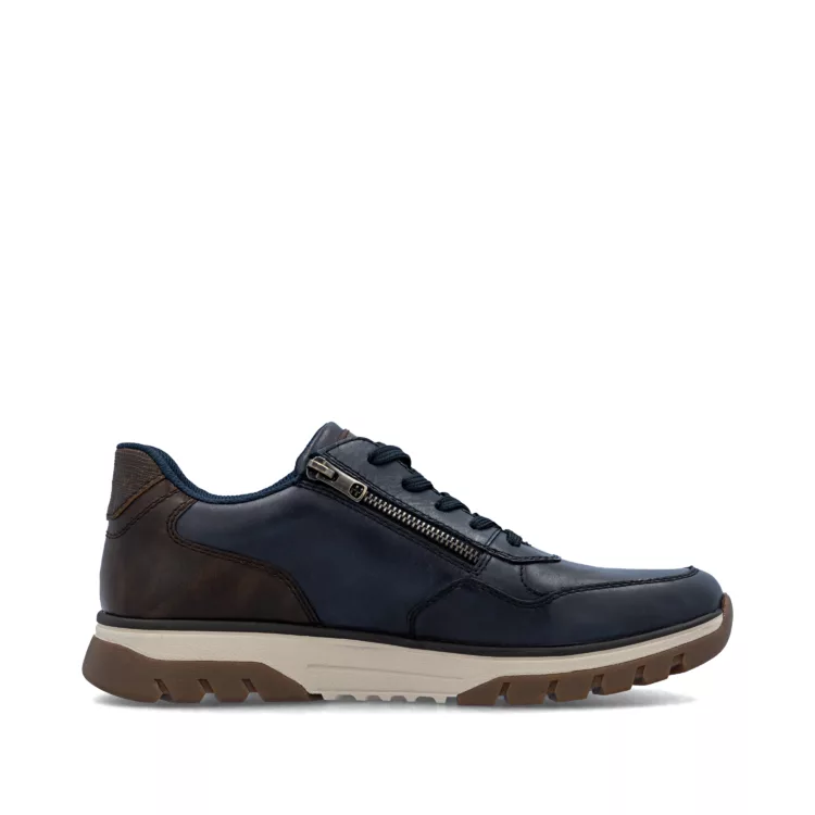 Baskets grande largeur bleu de la marque Rieker. Référence : B9301-14 Pazifik. Disponible chez Chauss'Family magasin de chaussures à Issoire.