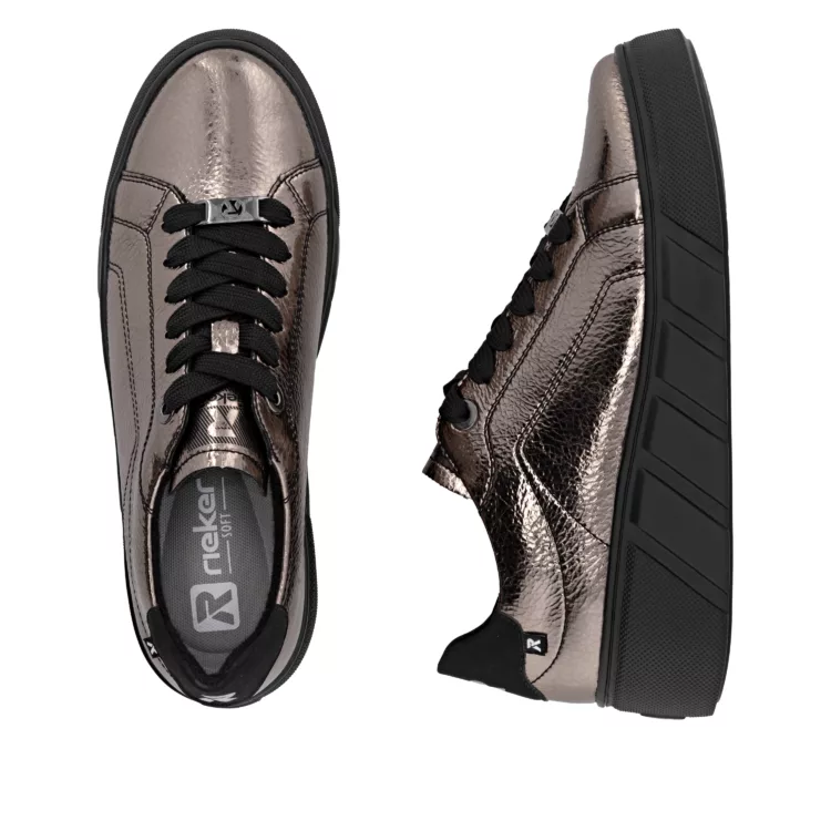 Baskets argentées à plateforme de la marque Rieker pour femme. Référence : W2601-91 Métallique. Disponible chez Chauss'Family magasin de chaussures Issoire.