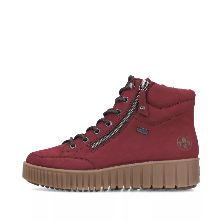 Baskets montantes chaudes pour femme marque Rieker. Référence Y6104-35 Bordeaux. Disponible chez Chauss'Family magasin de chaussures Issoire.