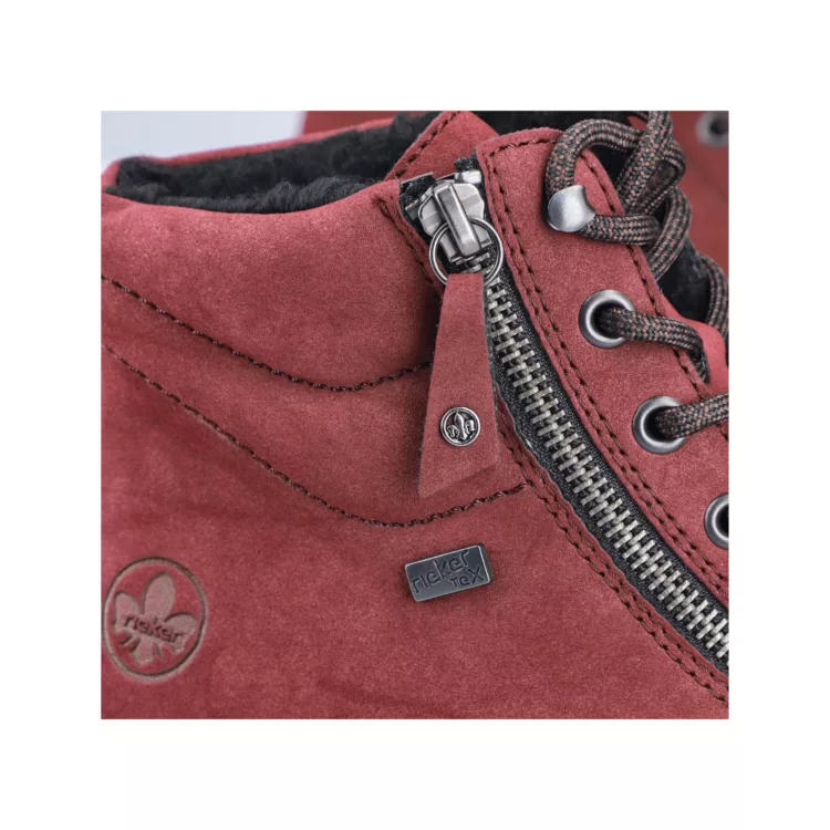 Baskets montantes chaudes pour femme marque Rieker. Référence Y6104-35 Bordeaux. Disponible chez Chauss'Family magasin de chaussures Issoire.
