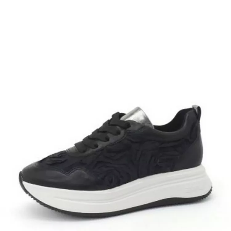 Baskets noires de la marque Softwaves pour femme. Référence : 9.13.15/010  Black. Disponible chez Chauss'Family magasin de chaussures Issoire
