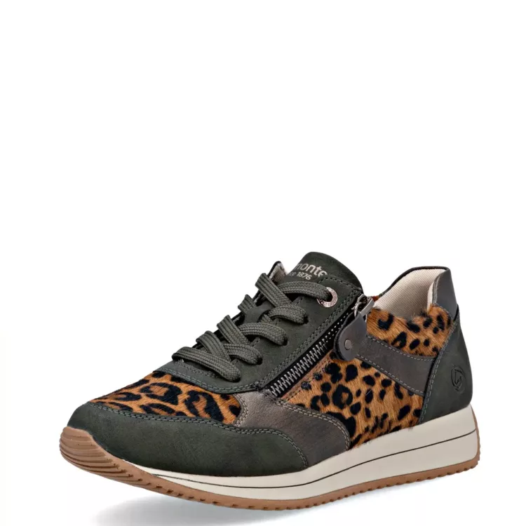 Baskets kaki et léopard pour femme de la marque Remonte. Référence D0H16-90 Kaki. Disponible chez Chauss'Family magasin de chaussures à Issoire.