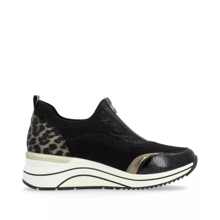 Chaussures compensées noires et léopard ^pour femme de la marque Remonte. Référence D0T08-02 Noir. Disponible chez Chauss'Family magasin chaussures Issoire