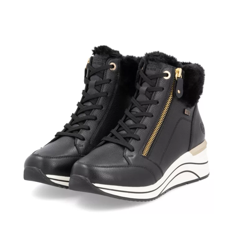 Baskets montantes chaudes de la marque Remonte pour femme. Référence : D0T77-02 Noir. Disponible chez Chauss'Family magasin de chaussures à Issoire.