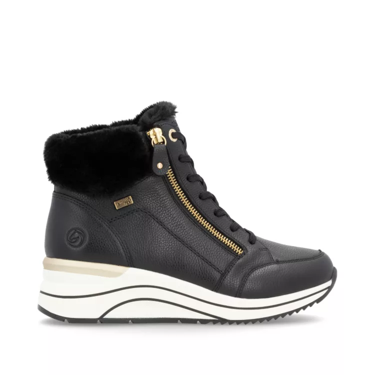 Baskets montantes chaudes de la marque Remonte pour femme. Référence : D0T77-02 Noir. Disponible chez Chauss'Family magasin de chaussures à Issoire.