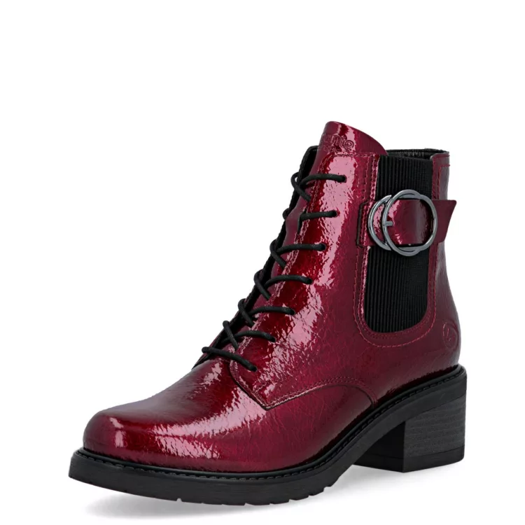 Bottines rouges vernies à lacets de la marque Remonte pour femme. Référence : D1A72-33 Rouge. Disponible chez Chauss'Family magasin de chaussures à Issoire.