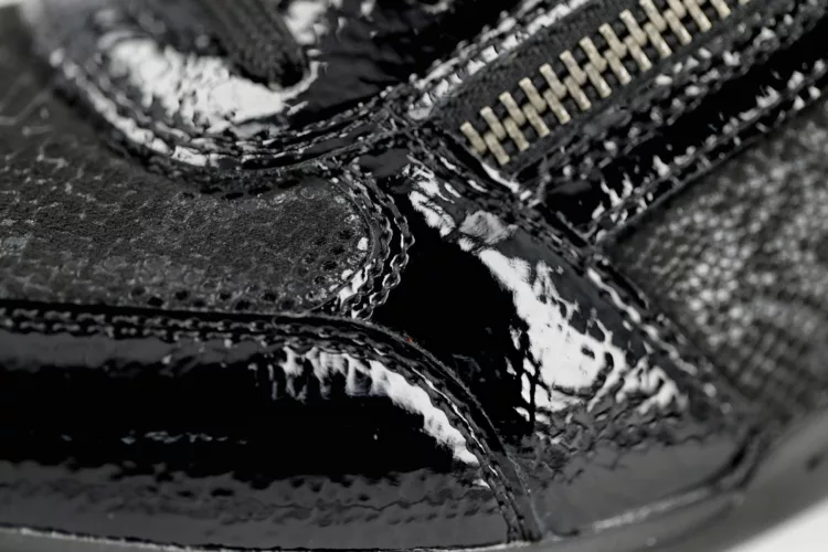 Baskets noires souples pour femme marque Remonte. Référence R7637-04 Noir. Disponible chez Chauss'Family magasin de chaussures à Issoire.