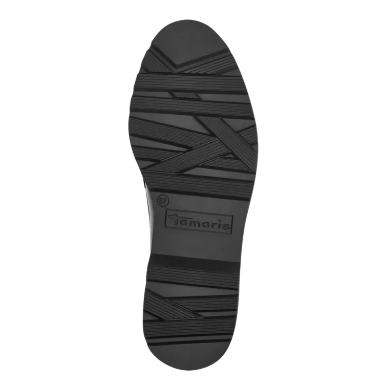 Mocassins noirs vernis de la marque Tamaris. Référence 24312-41 087 Blk Patent STR. Disponible chez Chauss'Family magasin de chaussures à Issoire.