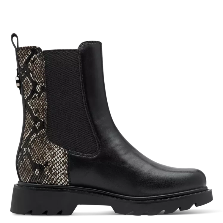 Bottines chelsea noires et python de la marque Tamaris. Référence : 25411-45 073 Black Snake. Disponible chez Chauss'Family magasin de chaussures à Issoire.