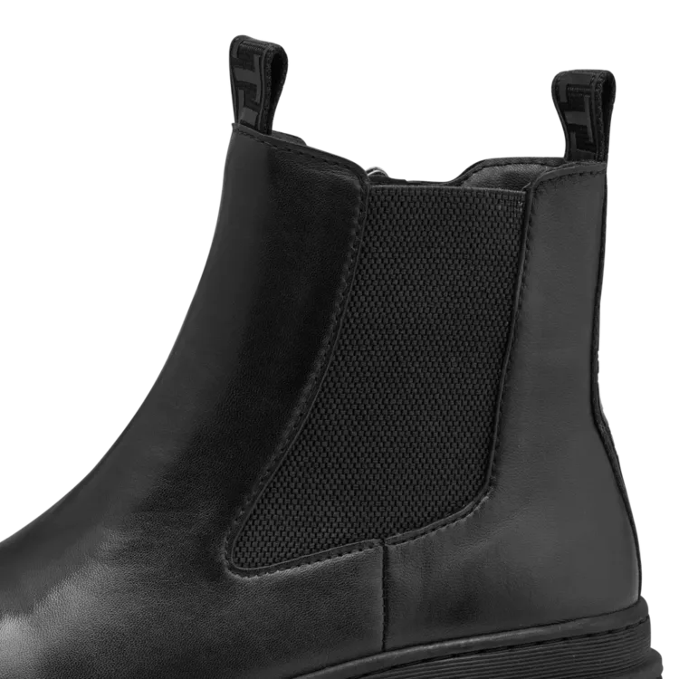 Bottines noires de la marque Tamaris. Référence : 25436-41 003 Black Leather. Disponible chez Chauss'Family magasin de chaussures à Issoire.