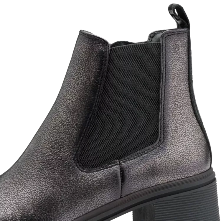 Bottines chelsea à talons de la marque Tamaris pour femme. Référence : 25456-43 915 Pewter. Disponible chez Chauss'Family magasin de chaussures à Issoire.
