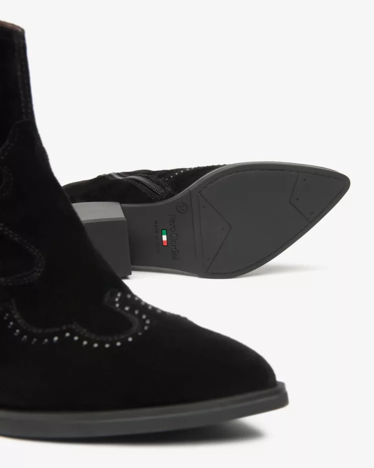 Santiags noires de la marque NeroGiardini pour femme. Référence : I513912D 100 Nero. Disponible chez Chauss'Family magasin de chaussures à Issoire.