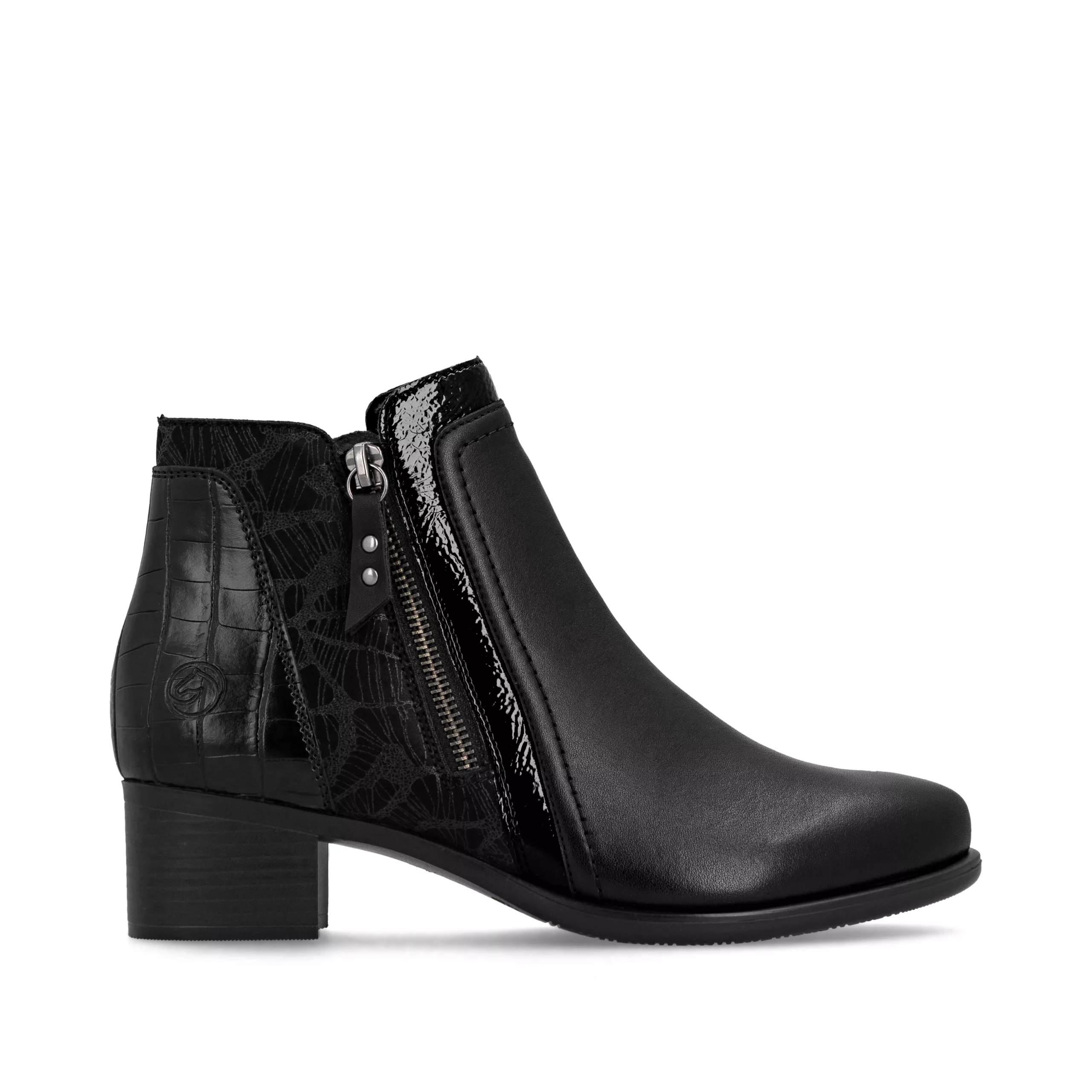 Bottines noires à talons de la marque Remonte pour femme. Référence : R5172-00  Black. Disponible chez Chauss'Family magasin de chaussures à Issoire.