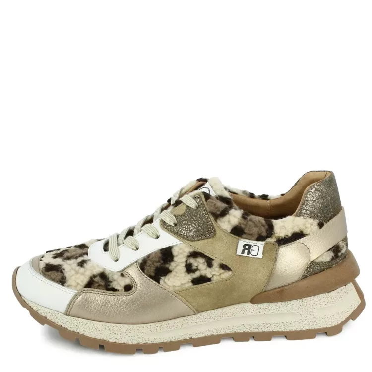 Baskets léopard pour femme marque GR Geo Reino. Référence Kioba Panthère. Disponible chez Chauss'Family magasin de chaussures à Issoire.