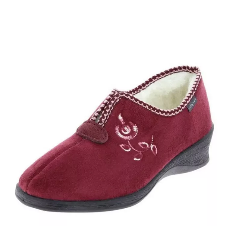 Pantoufles bordeaux fourrées laine pour femme Fargeot pour femme. Référence : Lowell bordeaux. Disponible chez Chauss'Family magasin de chaussures à Issoire